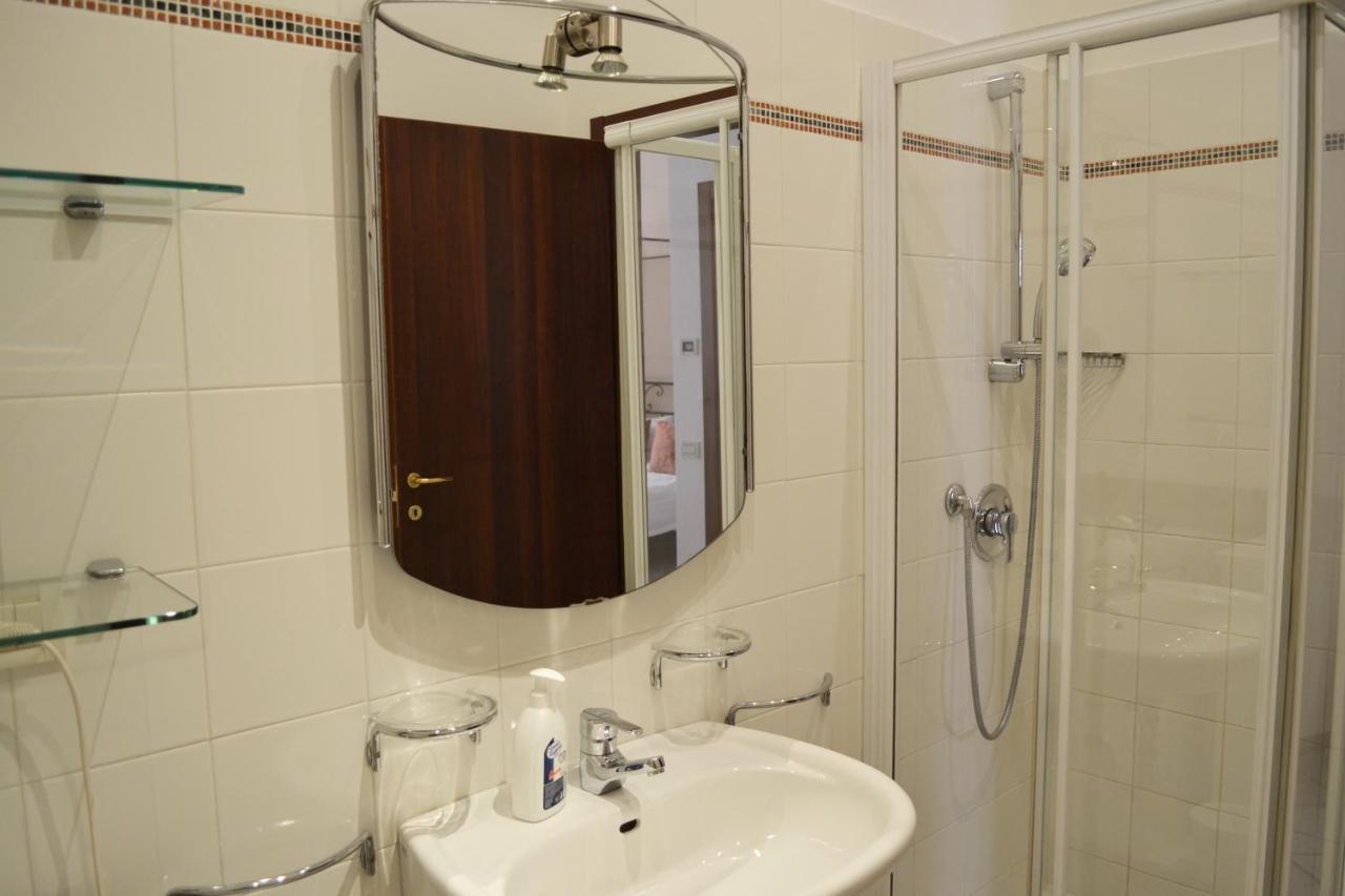 My Suite Home - Riva Del Garda Bagian luar foto